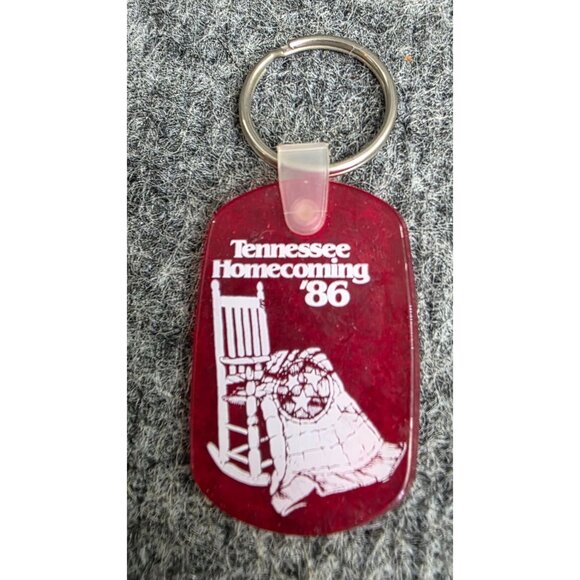 Tennessee Homecoming 86 Red Keychain Ring - Picture 1 of 3